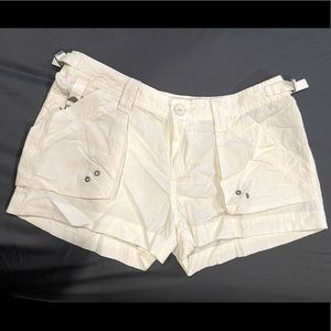 DaNang white cotton shorts.